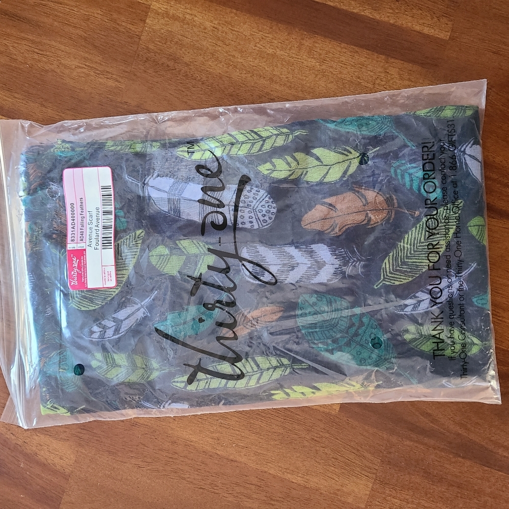 Thirty-One Avenue Scarf